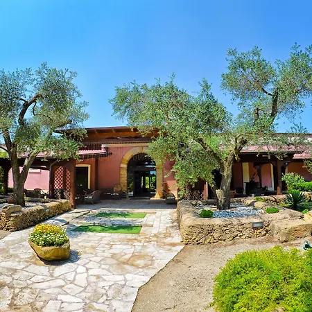 Masseria Pisciani 토르치아롤로