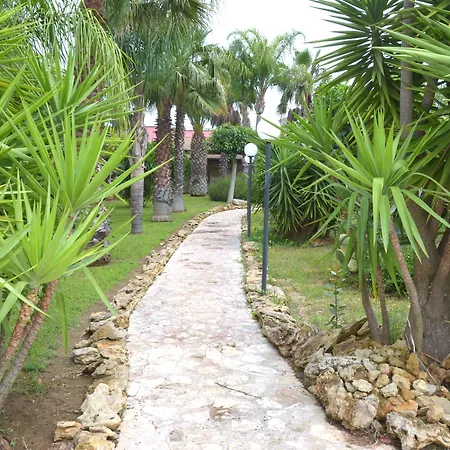 Masseria Pisciani 컨트리하우스 토르치아롤로